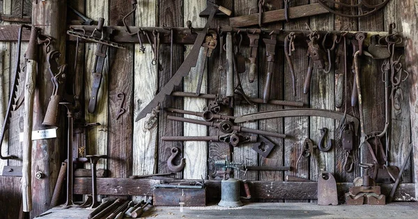 Rust Formation - Corrosion Expert